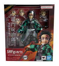 Load image into Gallery viewer, S.H.Figuarts - Demon Slayer: Kimetsu No Yaiba Tanjiro Kamado The Final Battle in the Infinity Castle