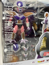 Load image into Gallery viewer, S.H.Figurearts - Dragon Ball Z - First Form Frieza and Frieza Pod