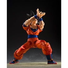 Load image into Gallery viewer, S.H.Figuarts - Dragon Ball Z - Son Goku The Kind-Hearted Saiyan