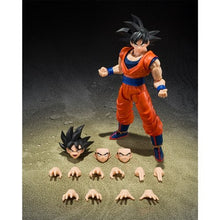 Load image into Gallery viewer, S.H.Figuarts - Dragon Ball Z - Son Goku The Kind-Hearted Saiyan