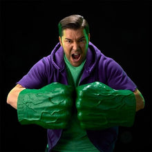 Load image into Gallery viewer, Hulk Marvel Legends Series Incredible Premium Roleplay Fists