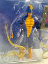 Load image into Gallery viewer, Marvel Legends - Secret Wars - Constrictor