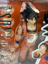 Load image into Gallery viewer, S.H.Figuarts - Dragon Ball Z - Son Goku The Kind-Hearted Saiyan