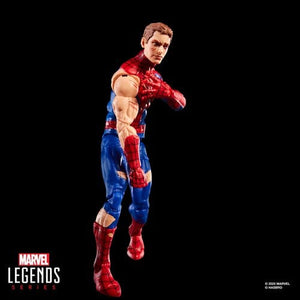 Marvel Legends x Magic the Gathering - Battle-Damaged Spiderman & Card