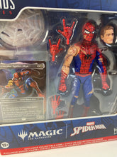 Load image into Gallery viewer, Marvel Legends x Magic the Gathering - Battle-Damaged Spiderman &amp; Card
