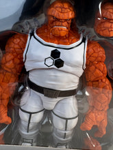 Load image into Gallery viewer, Marvel Legends - Future Foundation - The Thing &amp; Invisible Woman