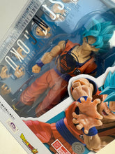 Load image into Gallery viewer, S.H.Figuarts - Dragon Ball Super Saiyan God Super Saiyan Son Goku Blue Power Transcending Limits